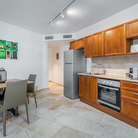 Dizengoff Square Superb 1 Bedroom With Balcony Тел Авив Екстериор снимка