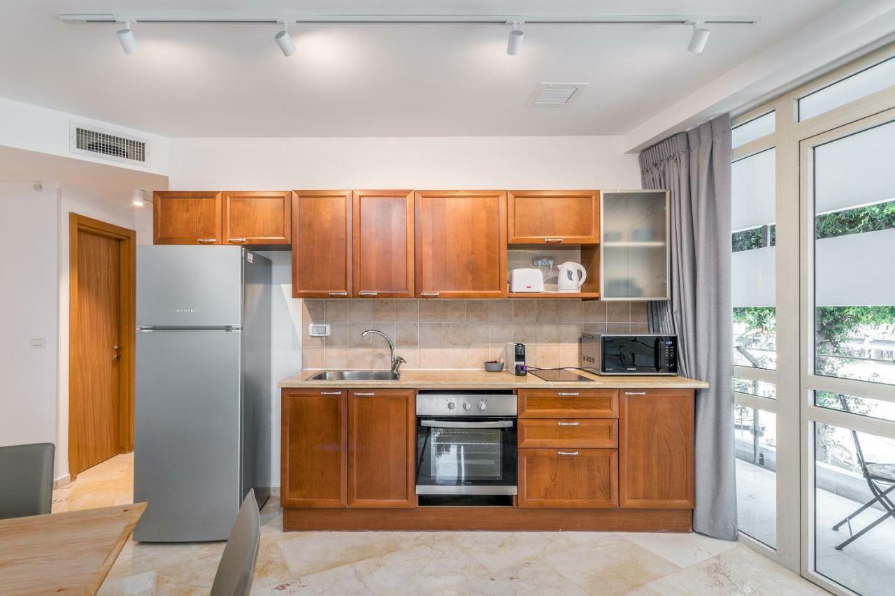 Dizengoff Square Superb 1 Bedroom With Balcony Тел Авив Екстериор снимка